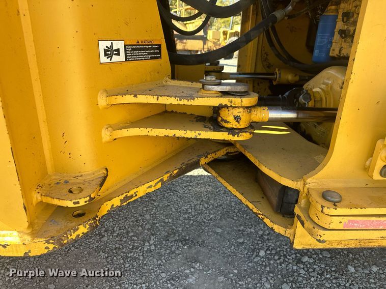 image for item EJ4994 2003 John Deere 624H  wheel loader