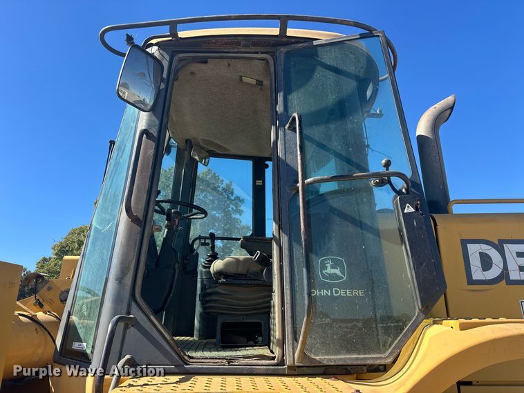 image for item EJ4994 2003 John Deere 624H  wheel loader