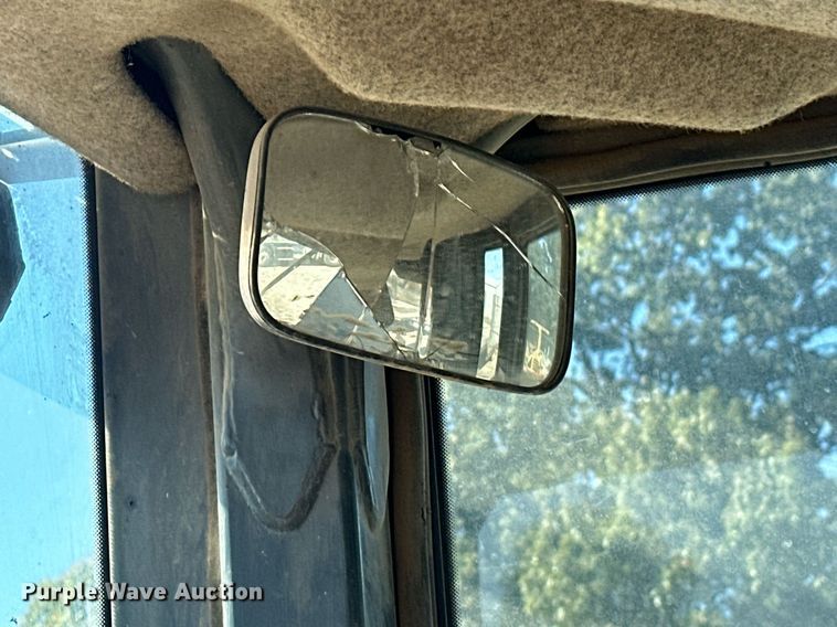 image for item EJ4994 2003 John Deere 624H  wheel loader