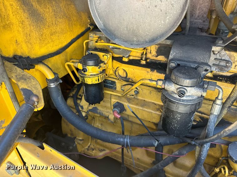 image for item EJ4994 2003 John Deere 624H  wheel loader