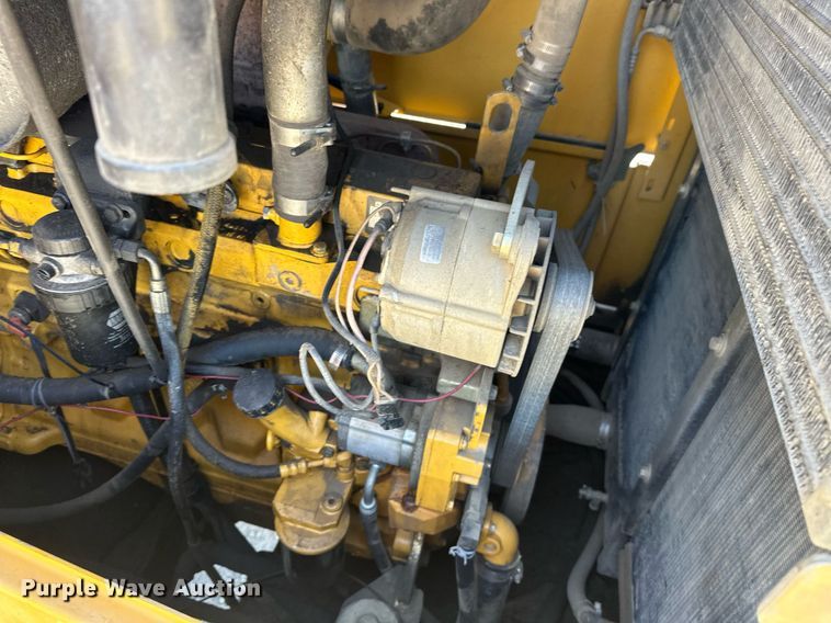 image for item EJ4994 2003 John Deere 624H  wheel loader