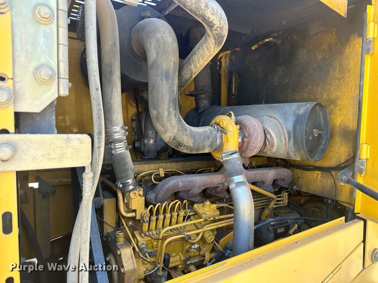 image for item EJ4994 2003 John Deere 624H  wheel loader