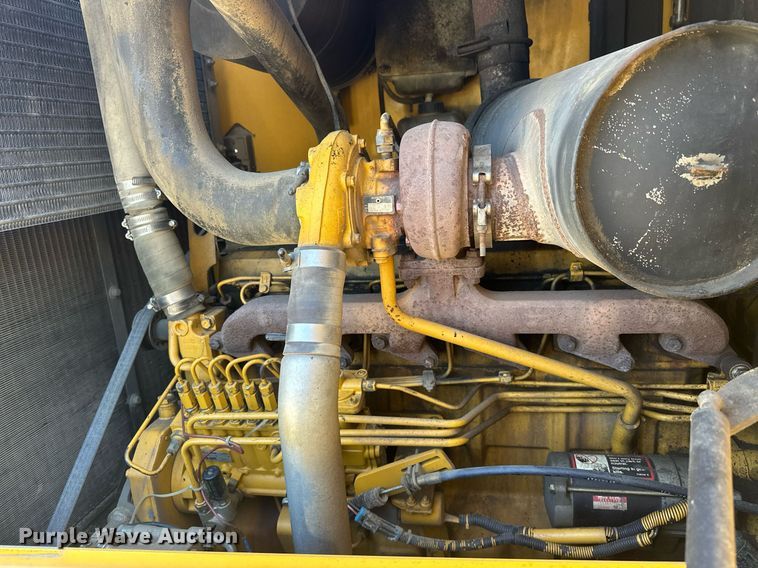 image for item EJ4994 2003 John Deere 624H  wheel loader