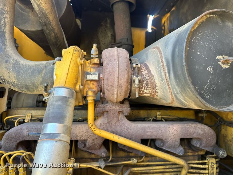 image for item EJ4994 2003 John Deere 624H  wheel loader