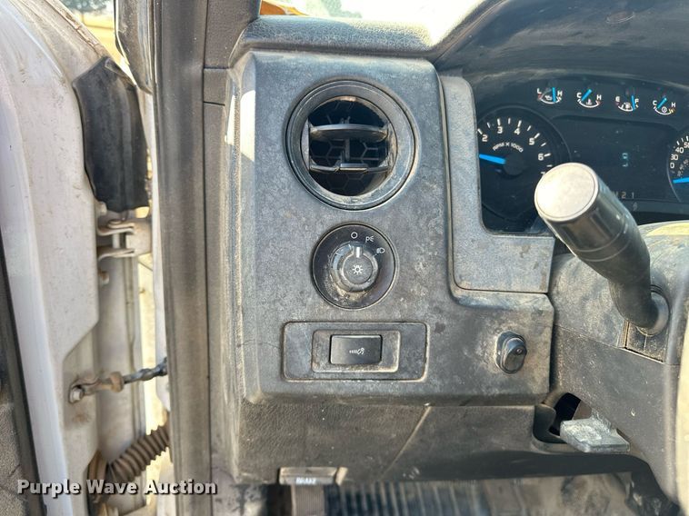 image for item EJ5028 2014 Ford  F150 SuperCab pickup truck