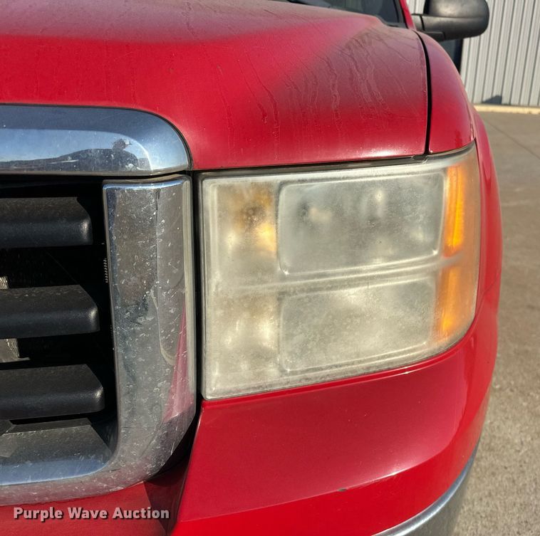 image for item EJ5030 2011 GMC  Sierra 1500 Crew Cab pickup truck