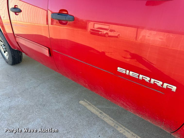 image for item EJ5030 2011 GMC  Sierra 1500 Crew Cab pickup truck