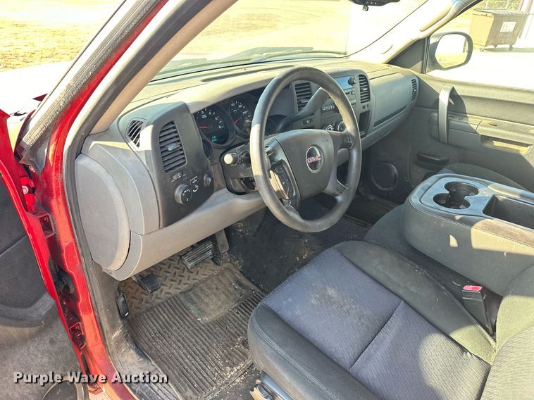 image for item EJ5030 2011 GMC  Sierra 1500 Crew Cab pickup truck
