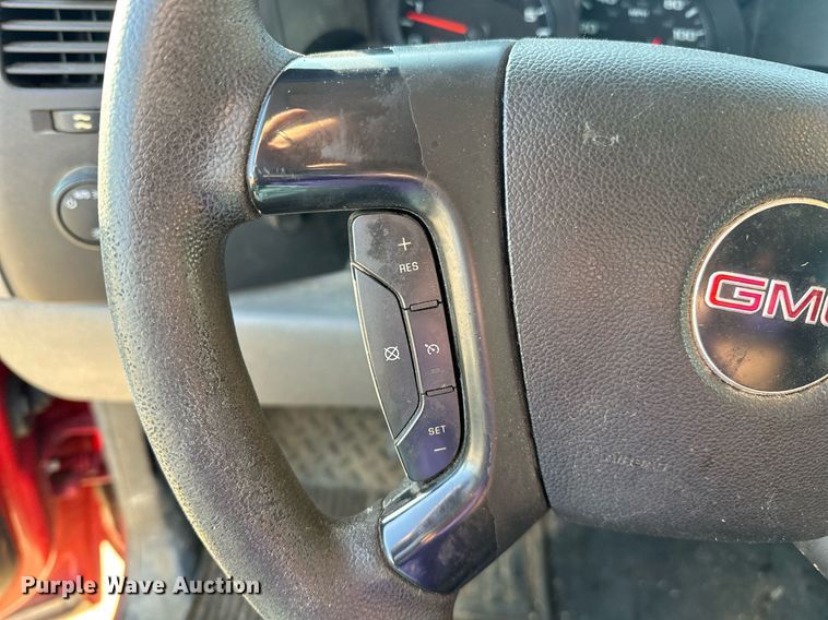 image for item EJ5030 2011 GMC  Sierra 1500 Crew Cab pickup truck