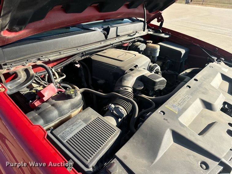 image for item EJ5030 2011 GMC  Sierra 1500 Crew Cab pickup truck