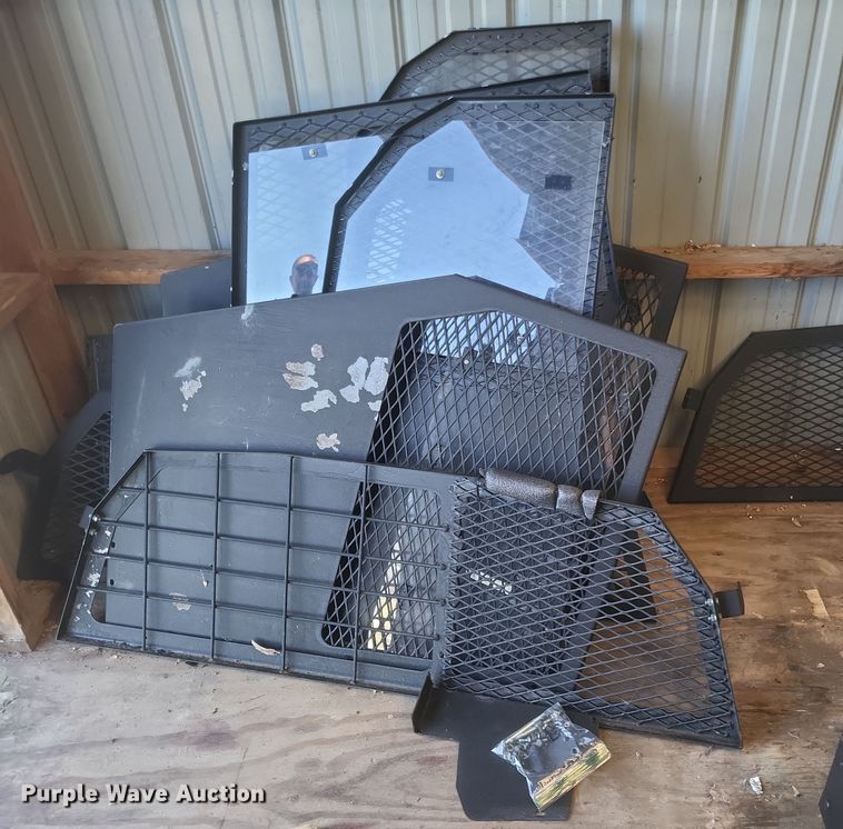 image for item EJ8055 Police equipment