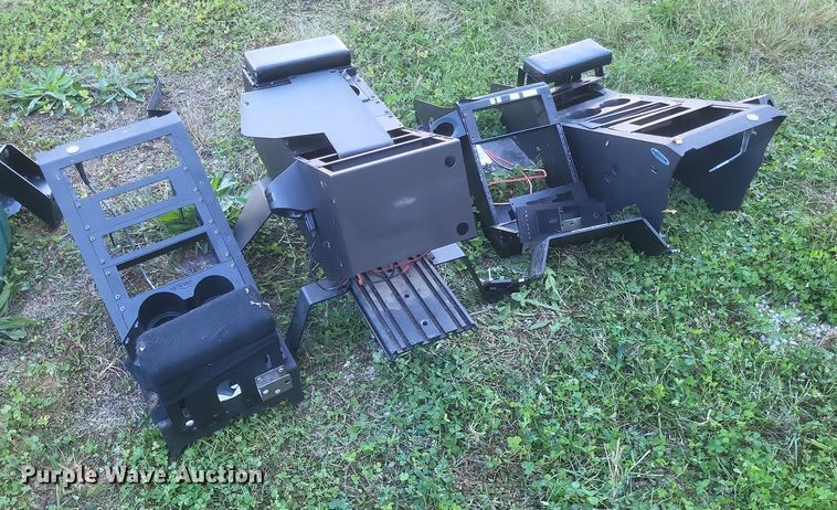 image for item EJ8055 Police equipment