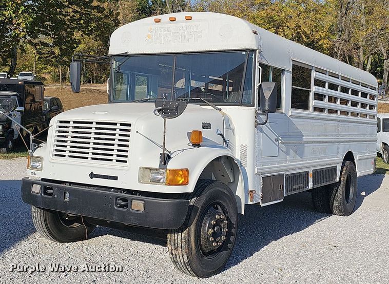 image for item EK0897 1999 International Amtran 3800 prisoner transport bus
