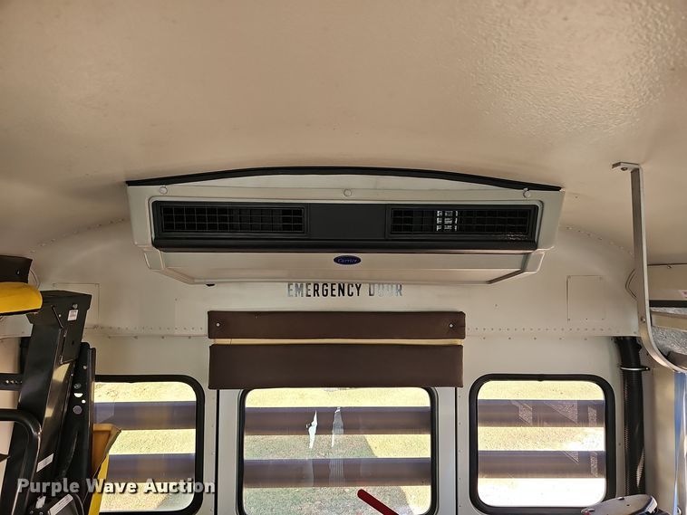 image for item EK0897 1999 International Amtran 3800 prisoner transport bus