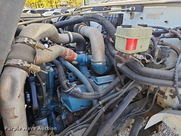 image for item EK0897 1999 International Amtran 3800 prisoner transport bus