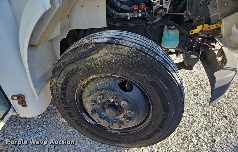 image for item EK0897 1999 International Amtran 3800 prisoner transport bus