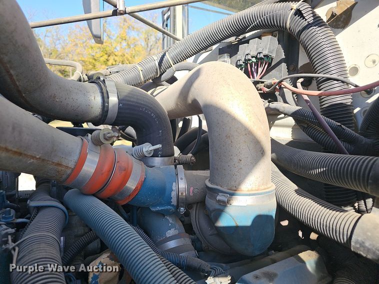 image for item EK0898 1999 International Amtran  3800 prisoner transport bus