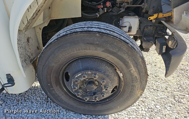 image for item EK0898 1999 International Amtran  3800 prisoner transport bus