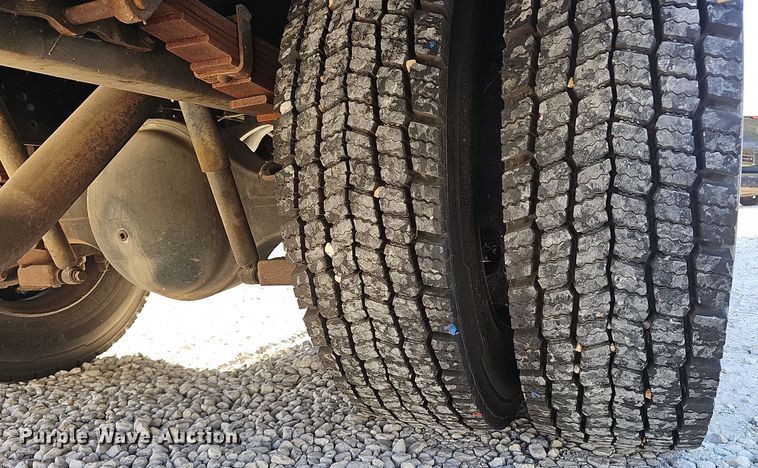 image for item EK0898 1999 International Amtran  3800 prisoner transport bus