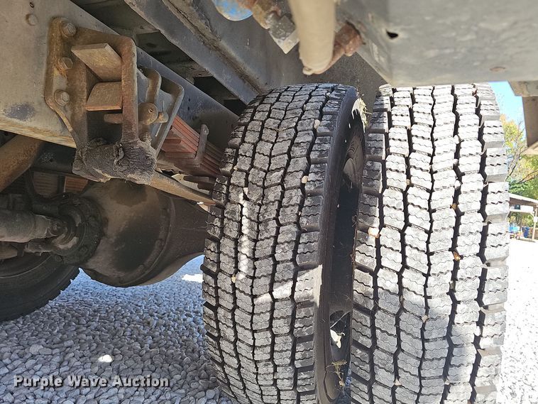 image for item EK0898 1999 International Amtran  3800 prisoner transport bus