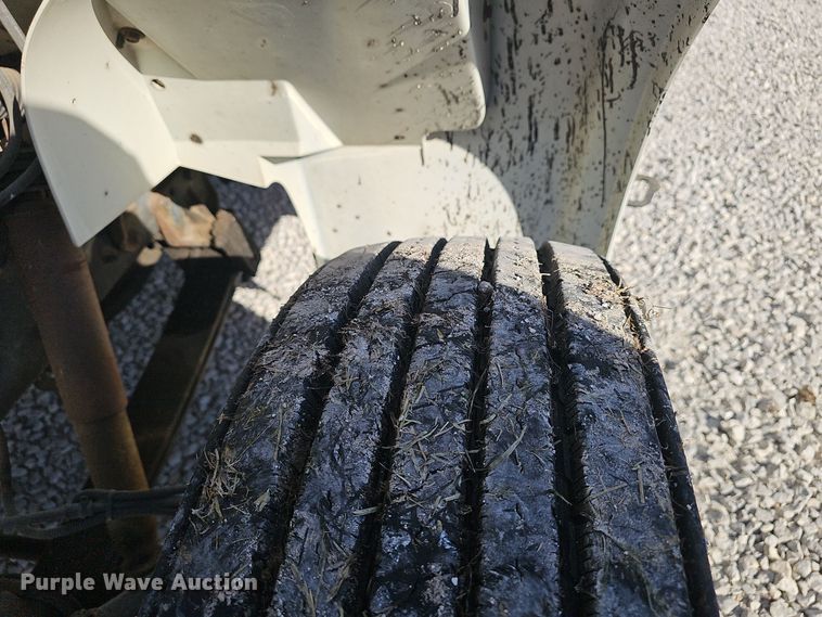 image for item EK0898 1999 International Amtran  3800 prisoner transport bus