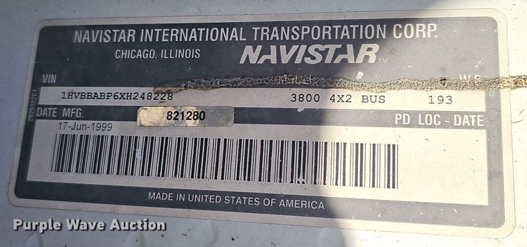 image for item EK0898 1999 International Amtran  3800 prisoner transport bus