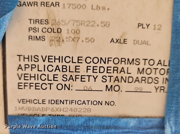 image for item EK0898 1999 International Amtran  3800 prisoner transport bus