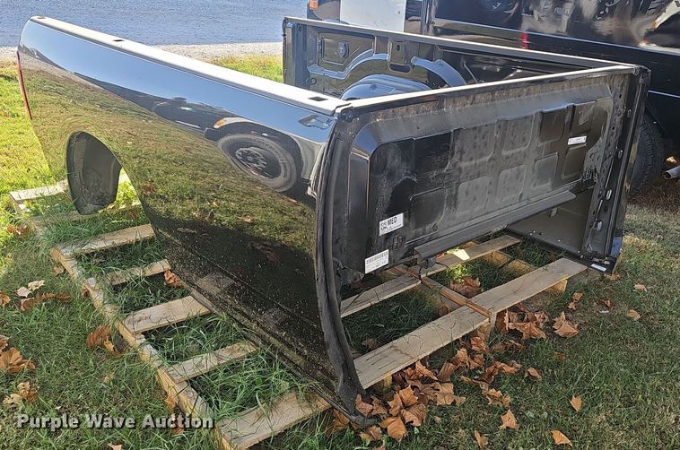image for item EK0899 Pickup truck bed