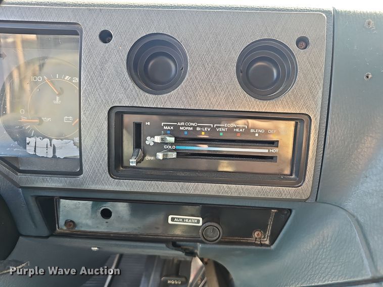 image for item EK0900 1993 Chevrolet G-Series utility van