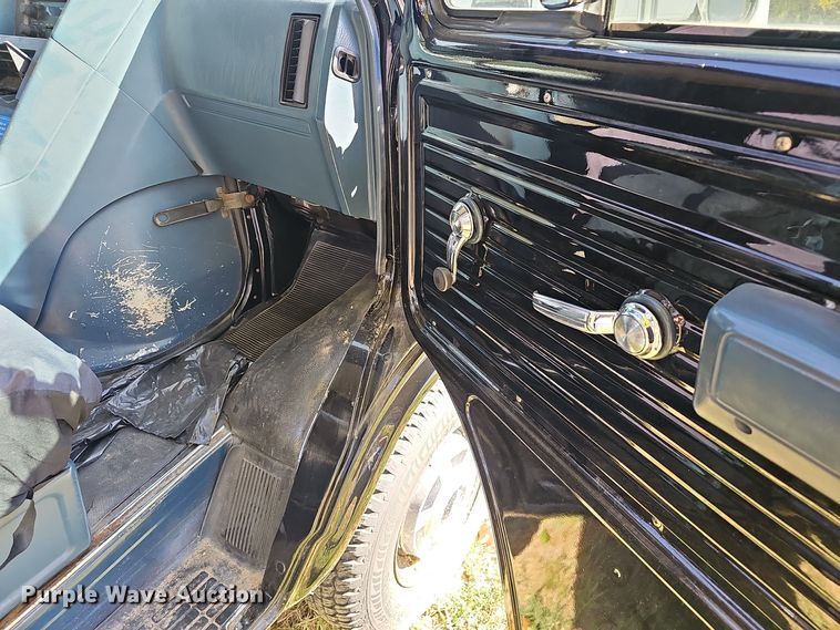 image for item EK0900 1993 Chevrolet G-Series utility van