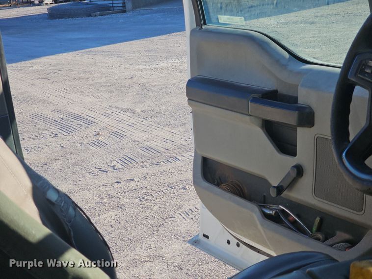 image for item EK0927 2017 Ford F550 dump truck