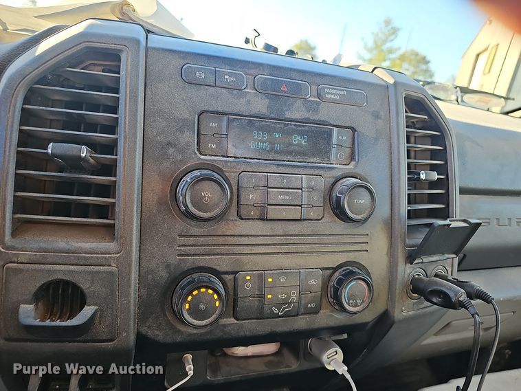 image for item EK0927 2017 Ford F550 dump truck