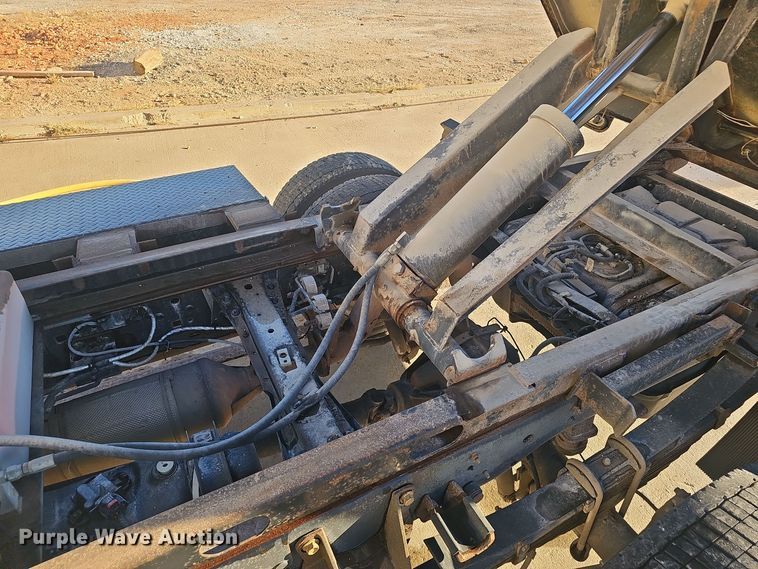 image for item EK0927 2017 Ford F550 dump truck