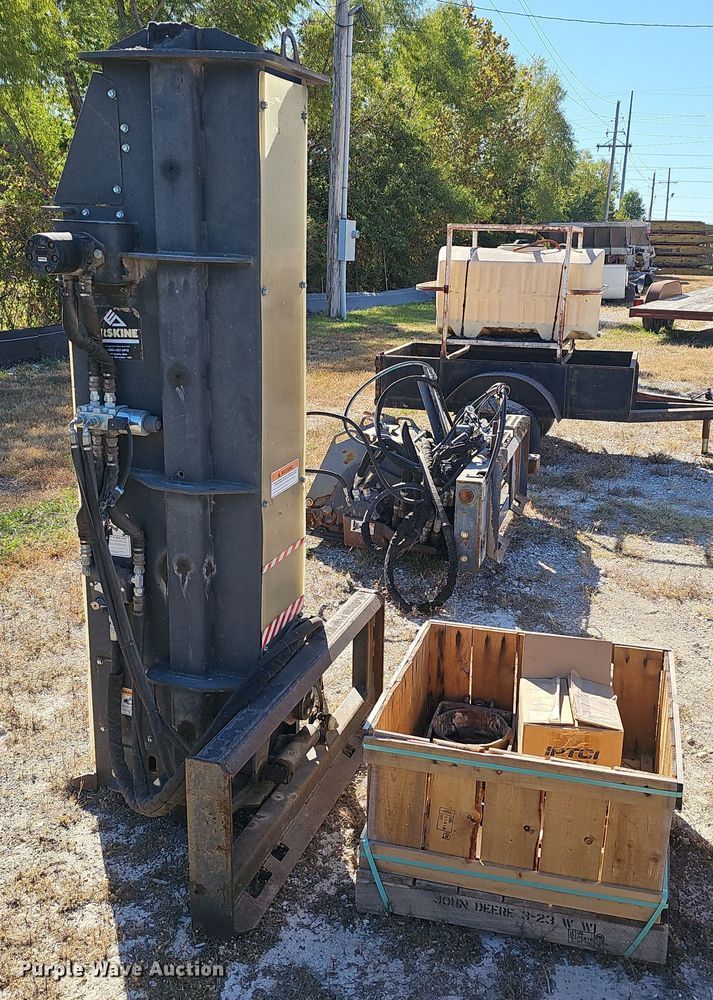 image for item EK0931 Erskine skid steer post driver 