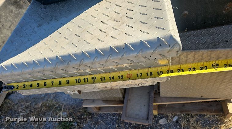 image for item EK0933 (7) toolboxes 