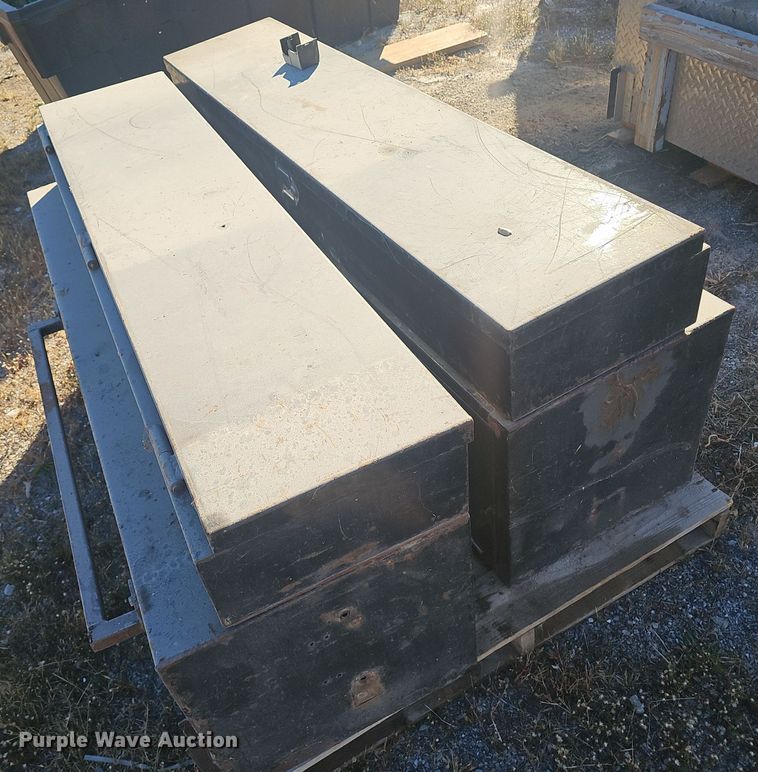 image for item EK0933 (7) toolboxes 