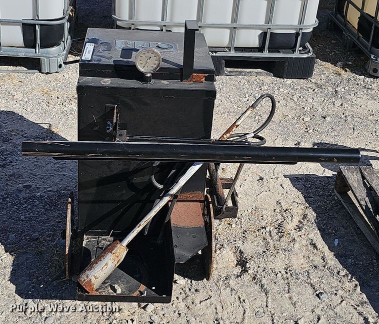 image for item EK0935 QPR 6690 melter applicator