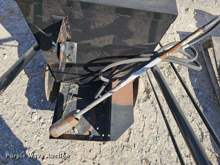 image for item EK0935 QPR 6690 melter applicator