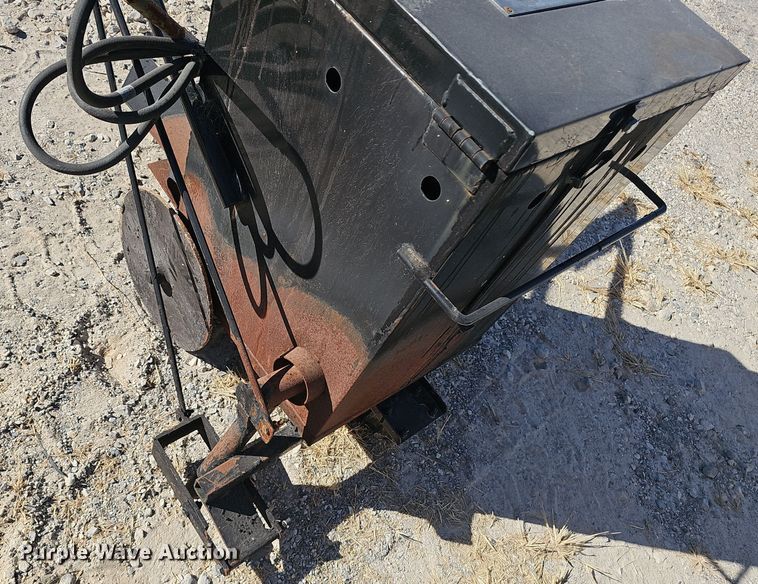 image for item EK0935 QPR 6690 melter applicator