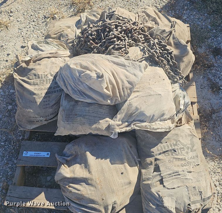 image for item EK0937 (14) Quick Grip tire chain packs 