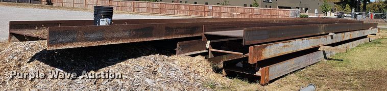 image for item EK0952 (7) steel I-beams