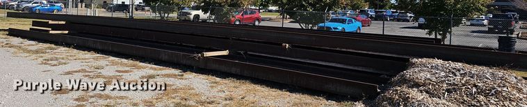 image for item EK0952 (7) steel I-beams
