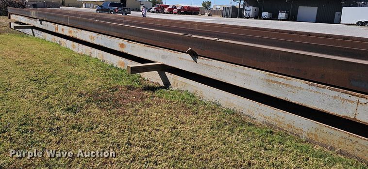 image for item EK0952 (7) steel I-beams