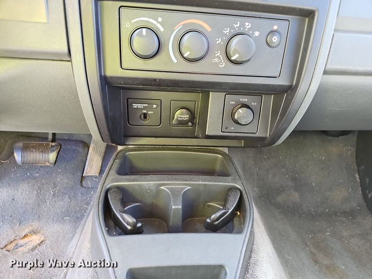 image for item EK0958 2006 Dodge  Dakota  Club Cab pickup truck