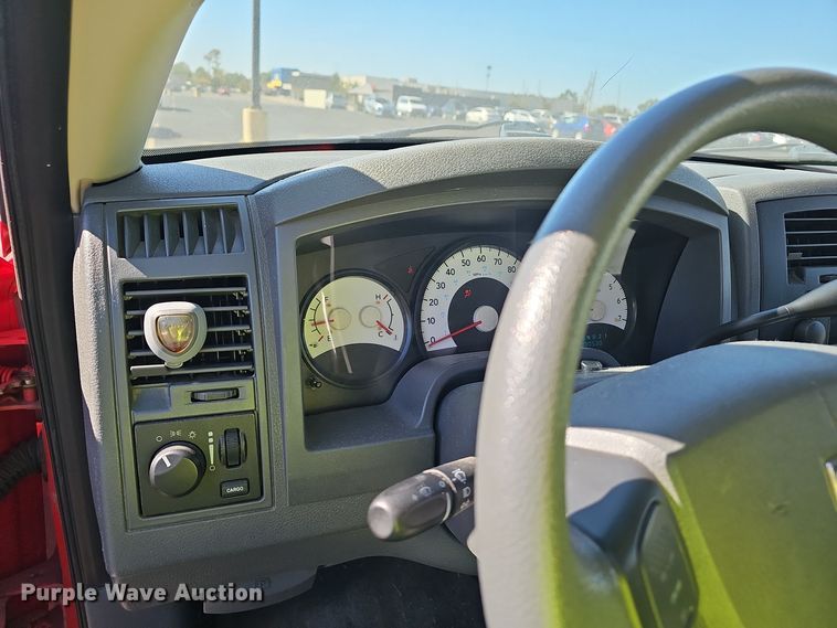 image for item EK0958 2006 Dodge  Dakota  Club Cab pickup truck