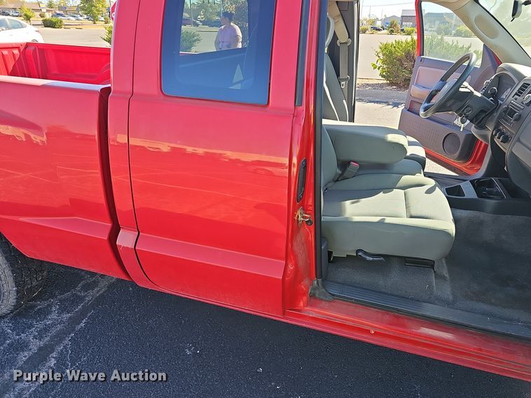 image for item EK0958 2006 Dodge  Dakota  Club Cab pickup truck