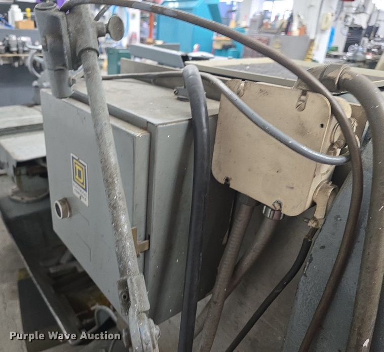 image for item EK2316 1942 Monarch 16