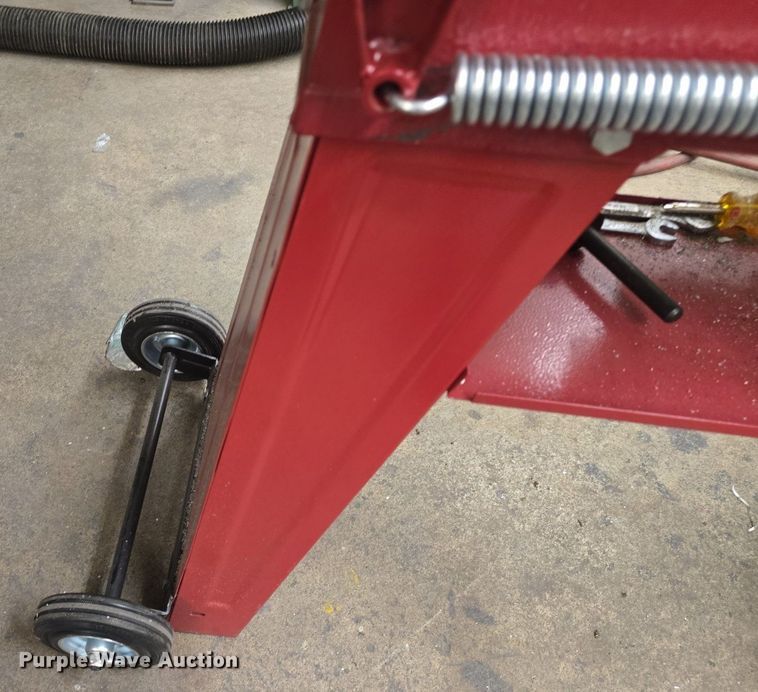 image for item EK2319 Central Machinery metal cutting bandsaw