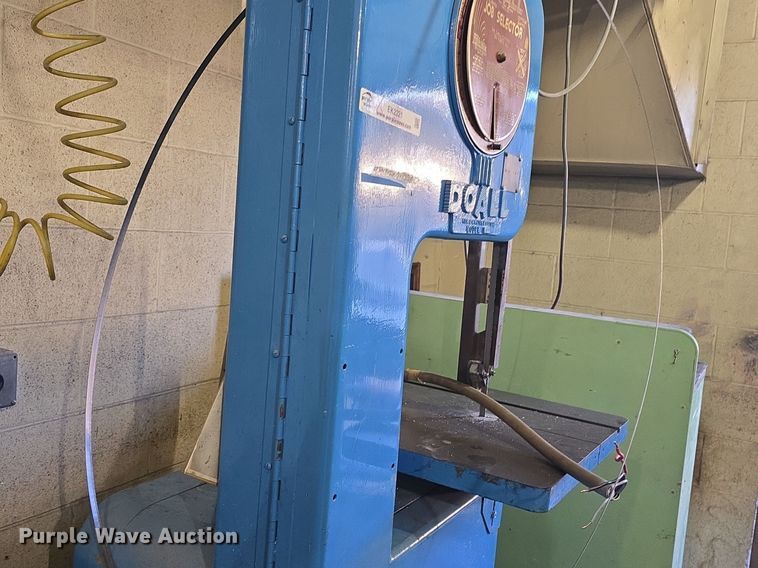 image for item EK2321 1952 DoAll SFP band saw