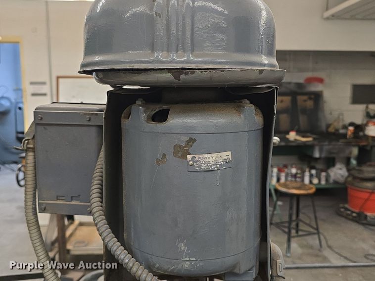 image for item EK2324 (2) Delta drill presses